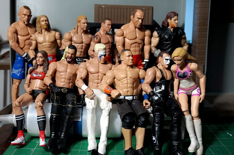 

10pcs/lot 18cm different characters occupation wrestling gladiators wrestler figure Collection movable joint toy random send