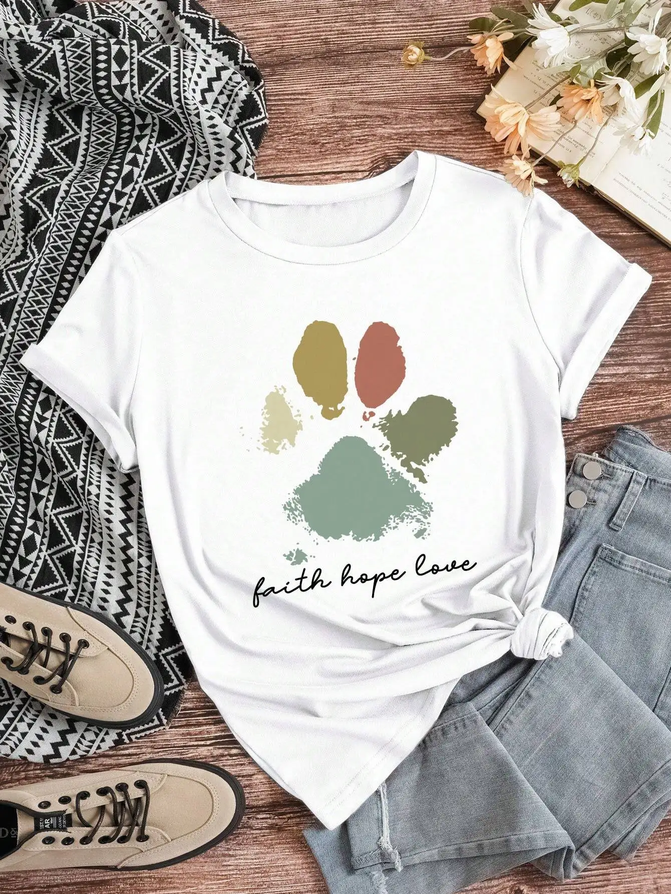 

Красочная футболка больших размеров с принтом лапы и слоганом «Вера, надежда, любовь» для любителей домашних животных, повседневная одежда