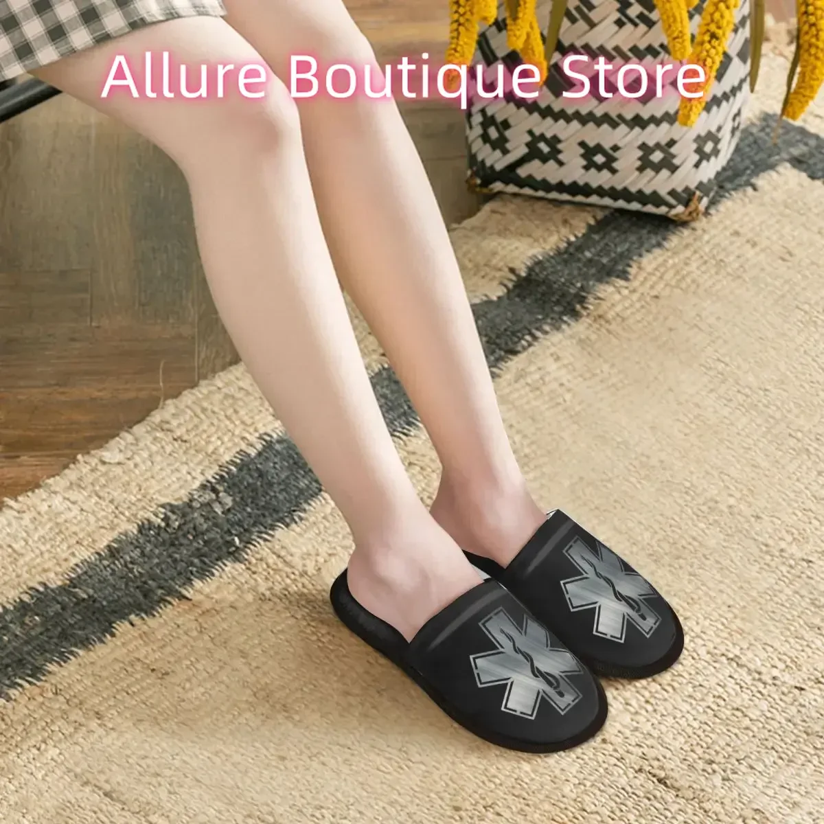 Emt Of Life شبشب منزل ناعم دافئ من رغوة الذاكرة الطبية شبشب منفوش مطبوع حسب الطلب أحذية نسائية للاستخدام الداخلي والخارجي