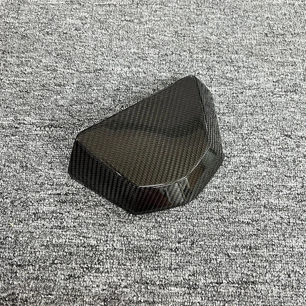 

GL1800 Motorcycle 3K Carbon fiber License Light Lid Rear Number Plate Lamp Trim Cover For Honda Gold Wing GL 1800 F6B 2018-2025