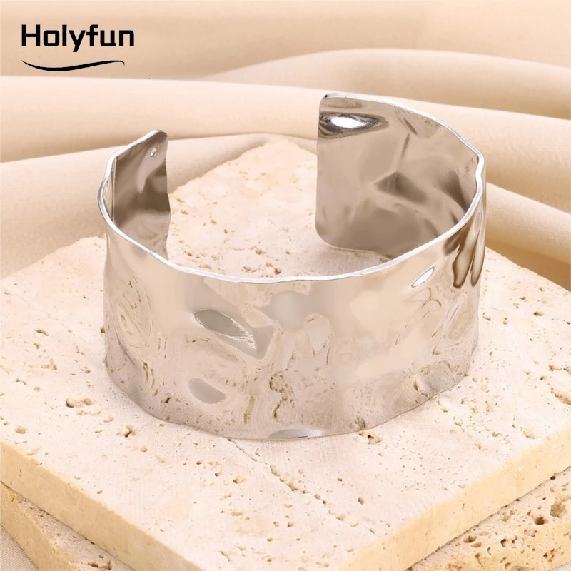 Exquisite Classic Bump Pattern Openning Bangles Bracelet For Women Cuff Bracelet Gold Color Stainless Steel Hand Ornament Gift
