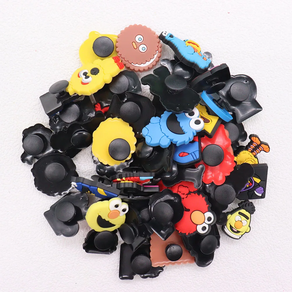 16-100 Stück Bestseller Cartoon-Kekse Gelber Vogel Monster-Serie PVC-Schuhzubehör Abnehmbare DIY Kreative Schuhdekorationen – Detail 6