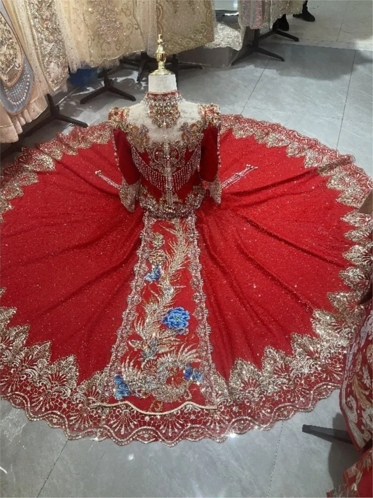 

A new style of traditional Chinese wedding dress for small bride's