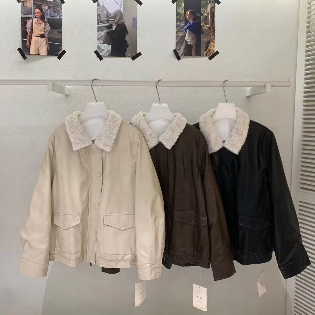 Giacca in pelle coreana con collo in pelliccia di agnello da donna, taglie forti, versatile, snellente, foderata in pile, stile biker, per la parte superiore del corpo