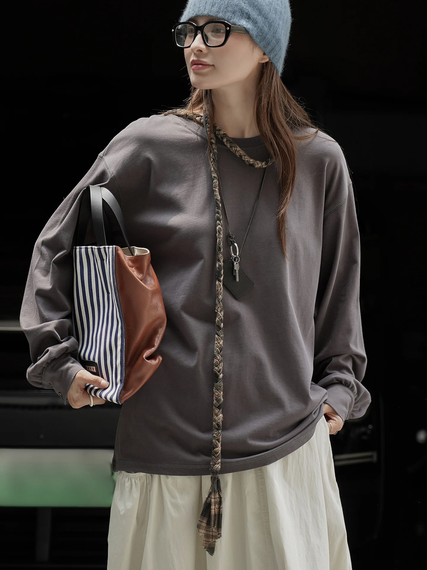 

Early Autumn New Korean Edition Basic Versatile Water Shield Sleeve Button Design Loose T-shirt Casual Simple Top