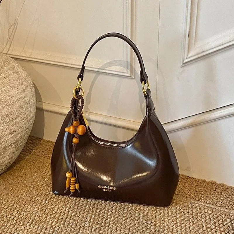 

Chic Women's Tote Bag Crafted From Sheepskin Leather Featuring Casual Czech Republic Vintage Lightweight Soft Daily Look​