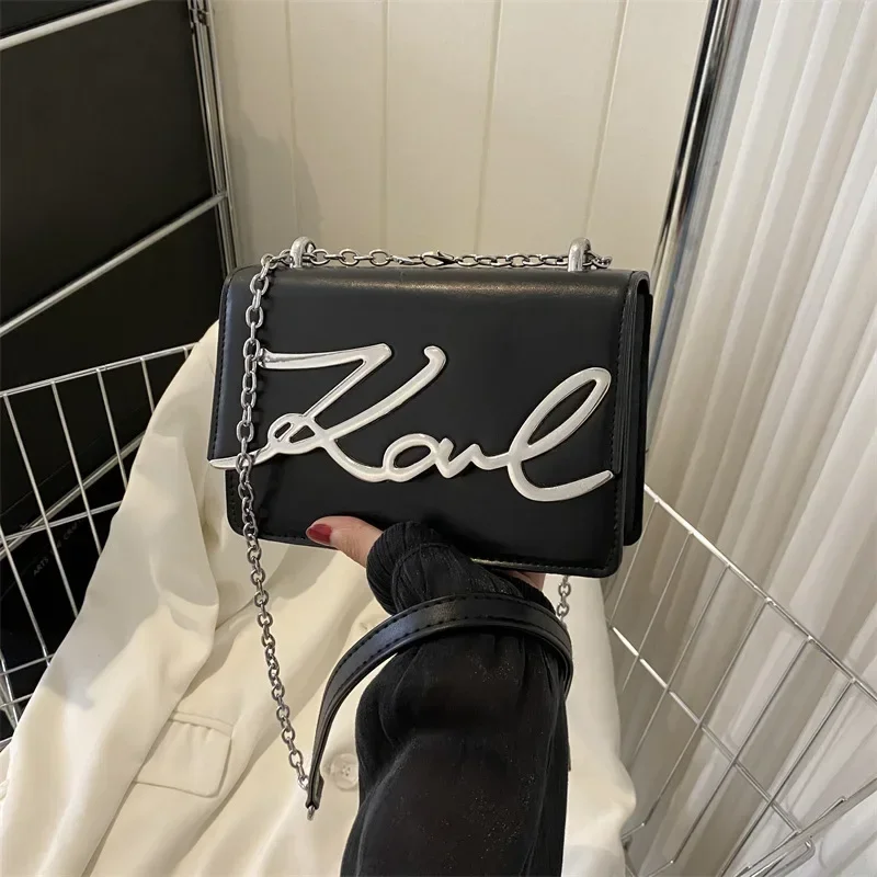 

Веганская кожаная сумка через плечо 2025 года — регулируемый ремешок с логотипом золотой цепочкой, женский универсальный кошелек для дневного и ночи