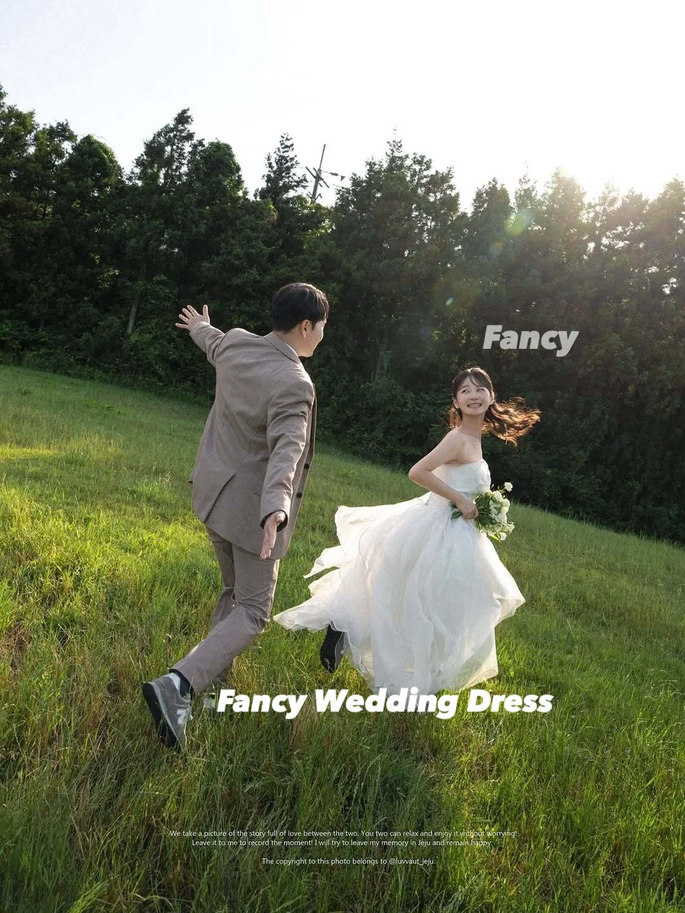 ชุดแต่งงานทรงเอไลน์แบบเรียบง่ายแฟนซีผ้าทูลนุ่มเกาหลีถ่ายภาพชุดเจ้าสาวคอร์เซ็ทด้านหลังแขนกุด 웨딩드레ส กำหนดเอง