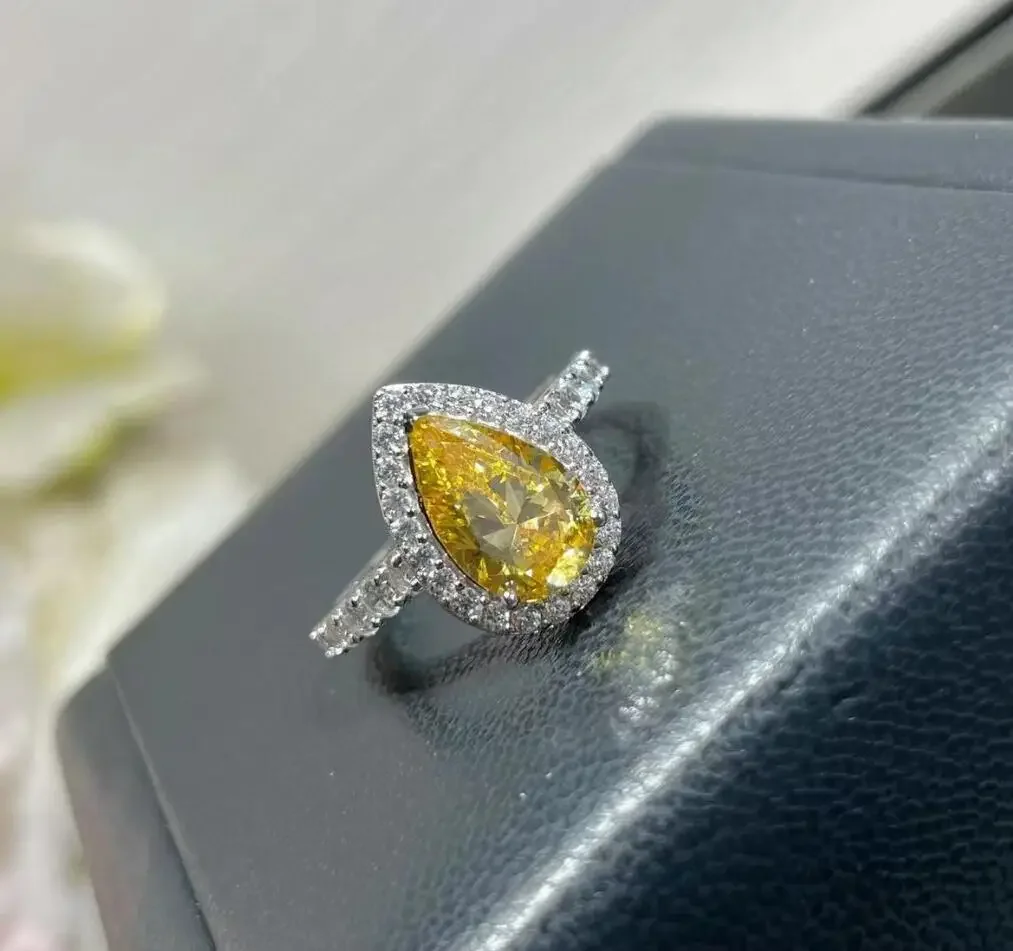 

New rend High Quality Famous Brand Pure 925 Sterling Silver Luxury Jewelry Rings For Women Yellow Wn Water Drop 925 Sliver