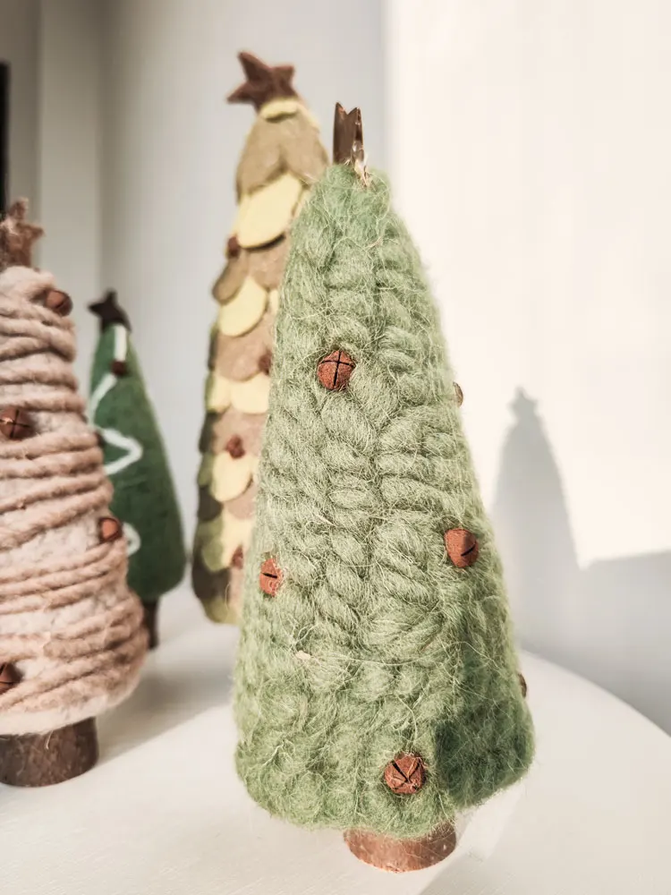 

Northyle Little Tiny Green Christmas Tree Wool Craft Miniature Figurine For Kid's Gift Vintage Bedroom Home Decoration