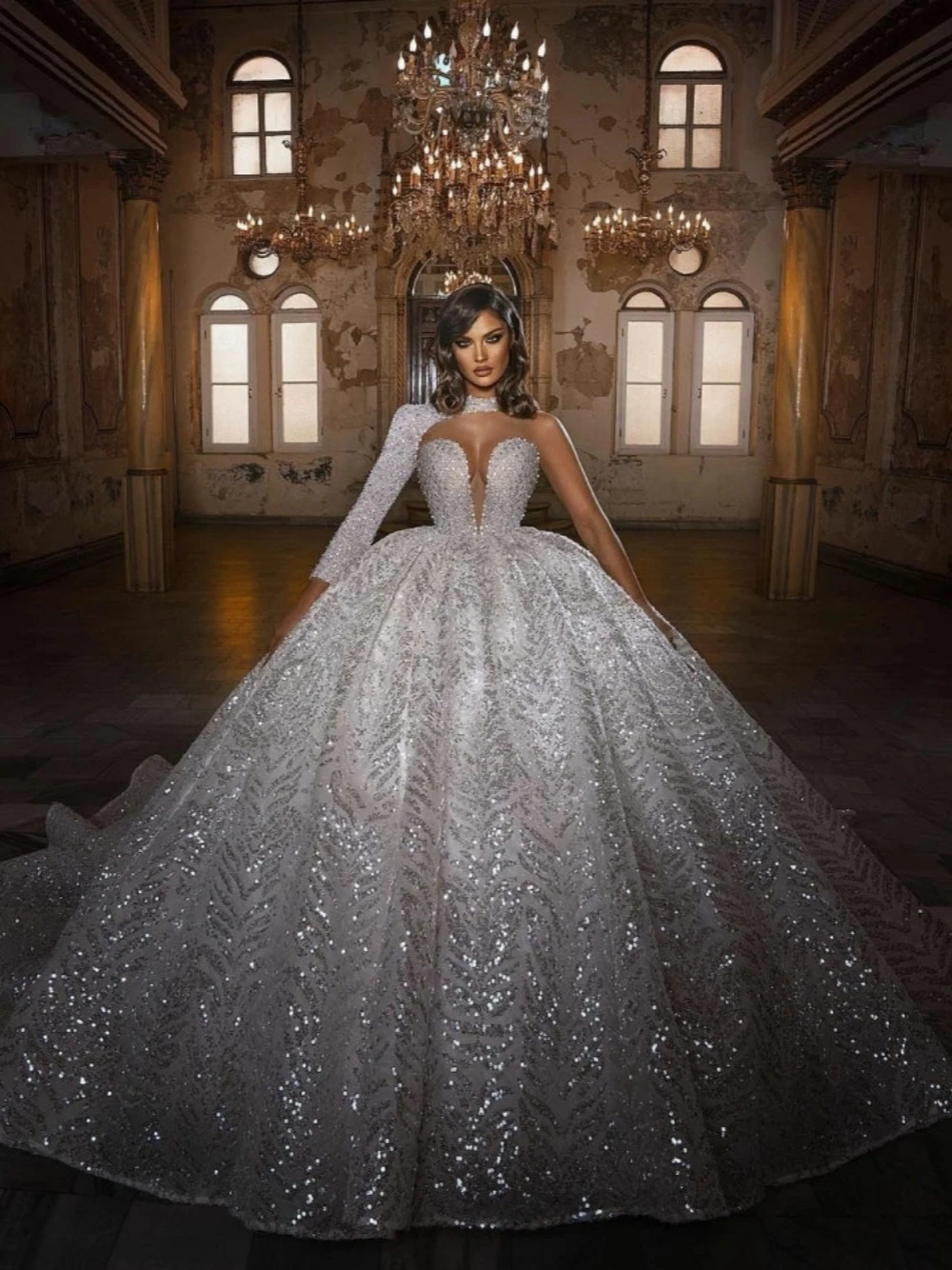 Charming คริสตัลเลื่อมชุดแต่งงานเงาสูงคอบอลชุดโมเดิร์นที่กําหนดเองผู้หญิงหรูหราหนึ่งไหล่ Birde ชุด