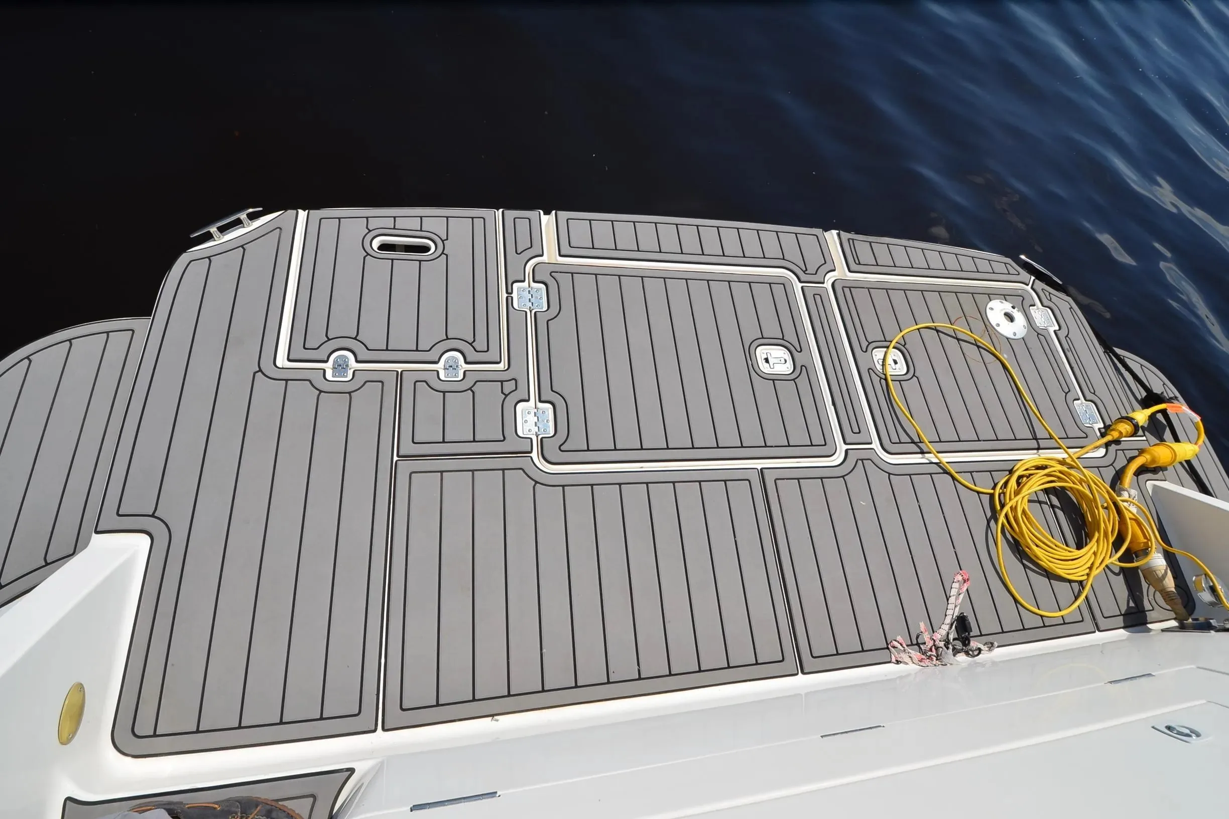 Marine Faux Teak EVA Non-Slip Mat -2003 Cruiser Yachts 4370 Express Self-Adhesive 1/4