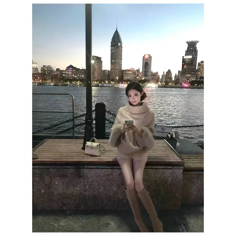 2026 Nuovi polsini imitazione volpe capelli dolcevita misto twist lavorato a maglia maglione superiore maglione con maniche a pipistrello da donna