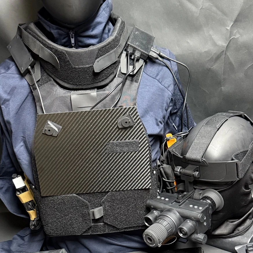 Complete Set of Comic Exhibition Tactical Vest, Props, Night Vision Device for Off-stage Use, Tactical Waist Belt, and Costume