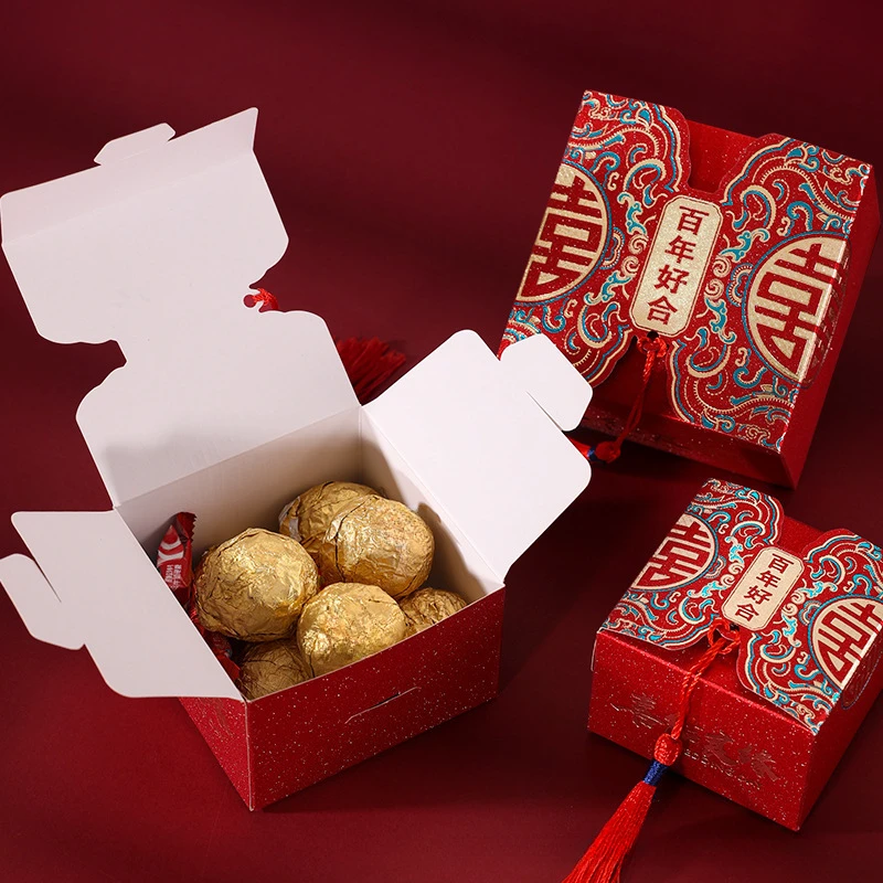 

50pcs Chinese Creative Square Candy Packaging Box Gift Boxes Paper Candy Boxes Good Luck Red Gift for Wedding Favors Engagement