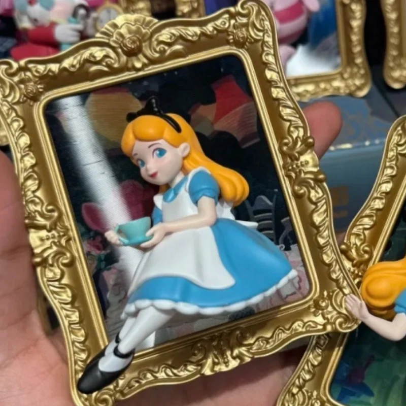 オリジナル不思議の国のアリスサプライズボックスフィギュアブラインド