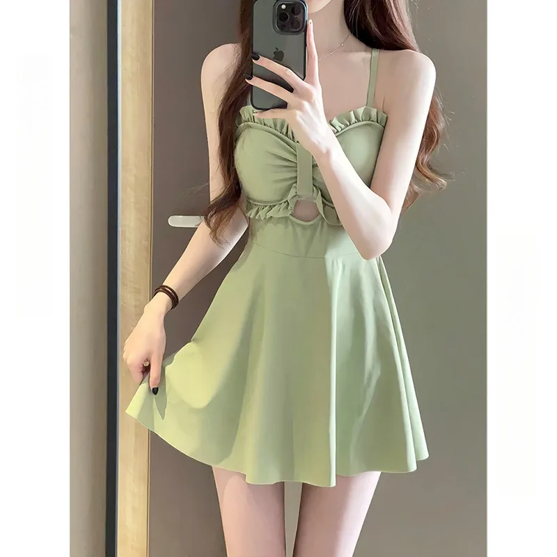 Traje de baño para mujer, novedad de verano 2021, falda conservadora fina de una pieza, traje de baño Sensual de gama alta verde aguacate para primavera