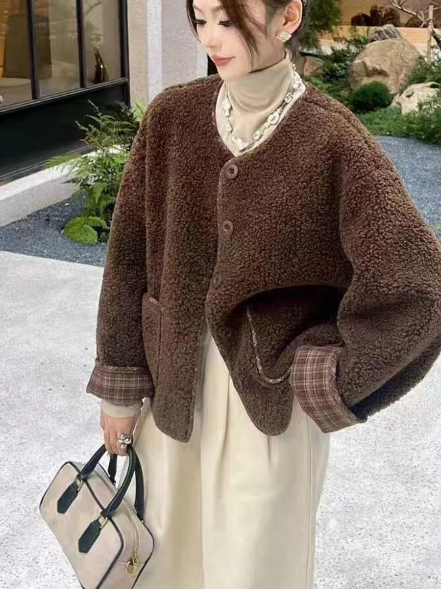 

Куртка из овечьей шерсти в корейском стиле с круглым вырезом, женская повседневная модная утепленная куртка из кожи и меха с интегрированными рукавами и элементами пэчворка