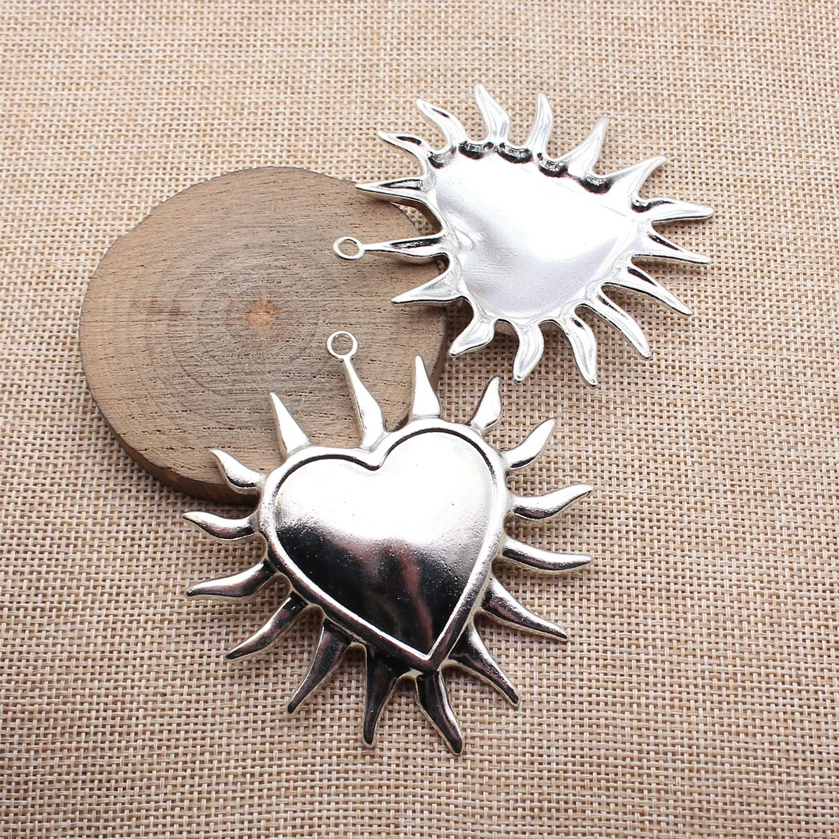 1pcs 74x70mm Antique Silver Color Heart-Shaped Charms With Thorns Handmade Jewelry Making Accessories