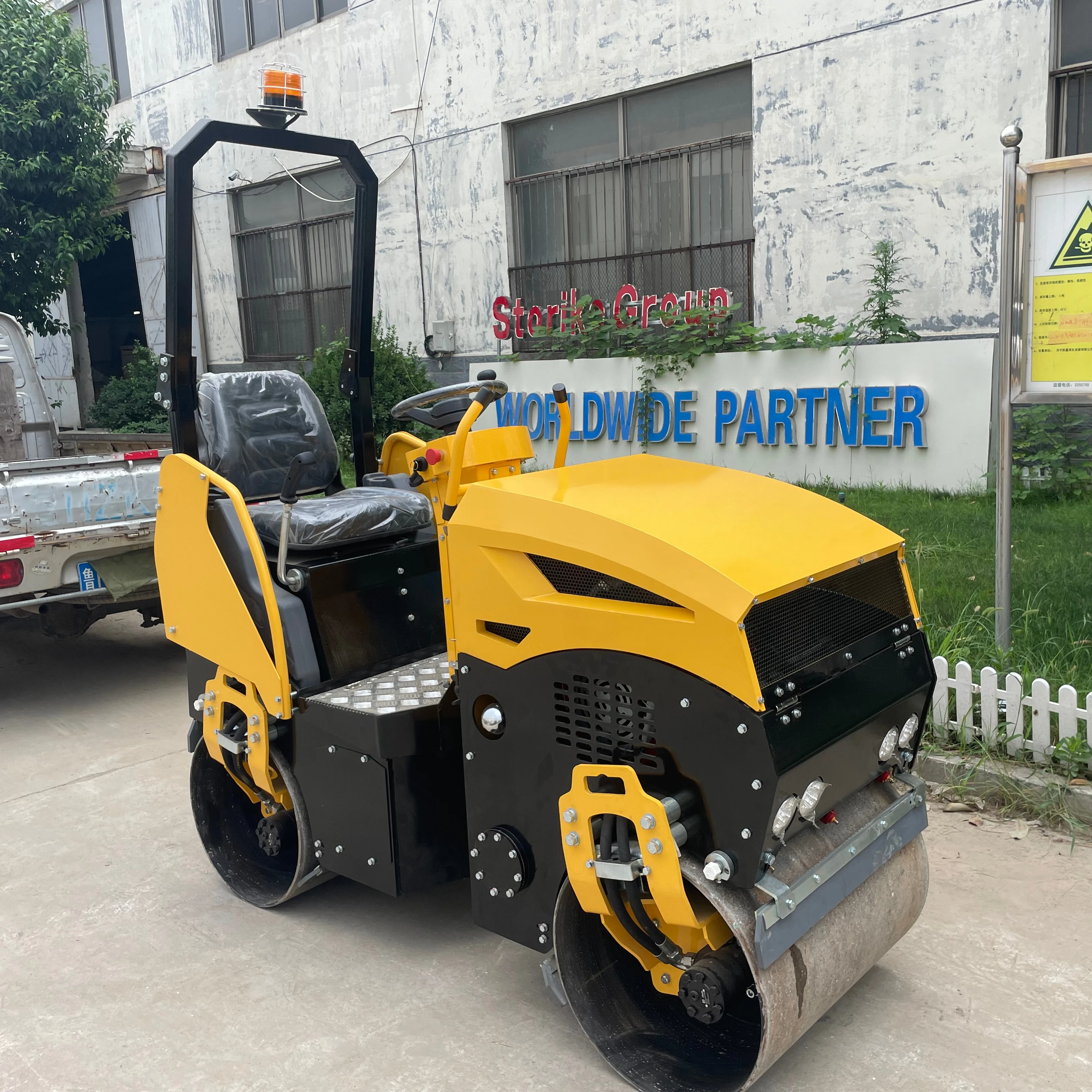 Rodillo vibratorio de acero resistente, 1 tonelada, 1,8 toneladas, Rodillo Compactador, máquina Compactor de rodillo de carretera de doble tambor
