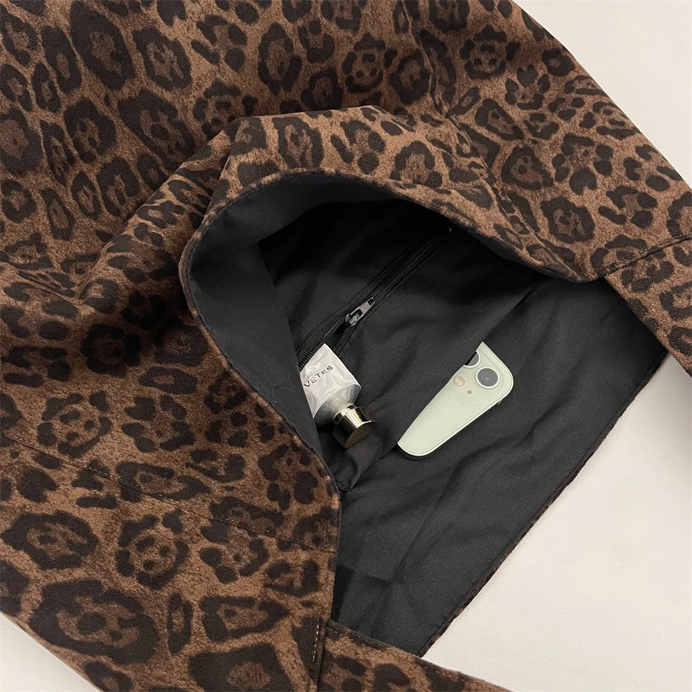 Neue 2025 Frühherbst Wildleder Leopardenmuster Schultertasche Nischen-Mode-Design Geräumige Trendige Damen-Tragetasche für Ausflüge und Einkäufe – Detail 4