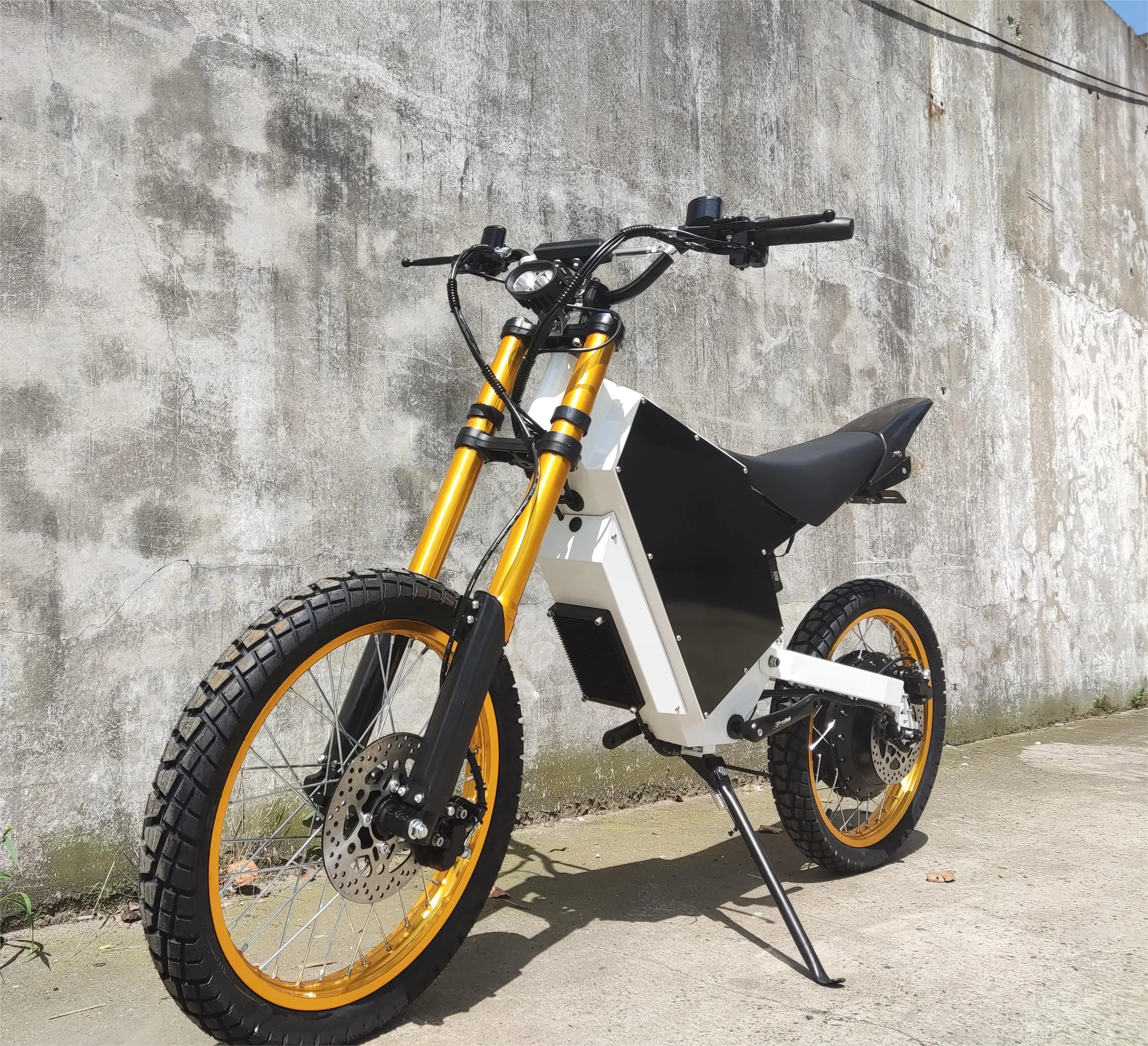 

3000w 5000w 8000w 12000w 15000w 20000w Electric Mountain Bicycle 140km/h 75Ah Off-road Bike