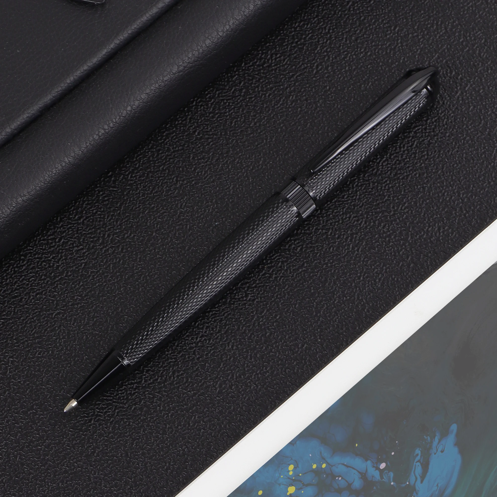 1 Of Luxury Fashion Ballpoint Pen Set - Stylish Design, Black Ink, Strong Design Aesthetic, Perfect for Gifting in Gift Box"