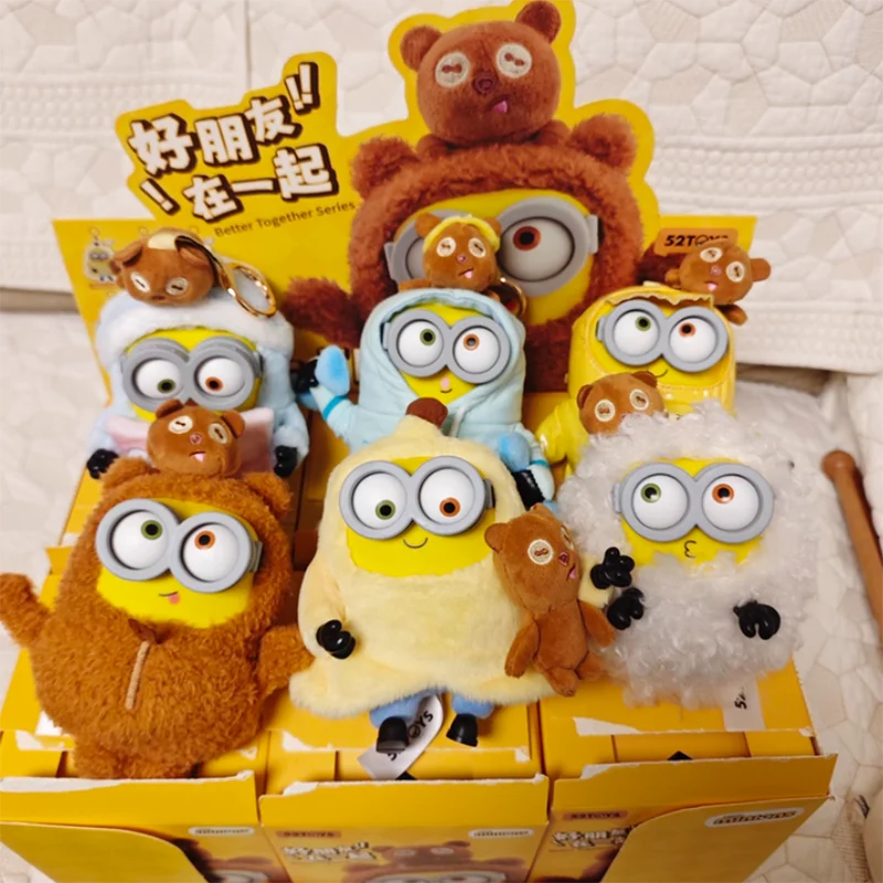 52TOYS Bob & Tim Minions Mejores Amigos Juntos Figura de Vinilo Colgante Caja Sorpresa Amuleto para Bolsa Regalo de Cumpleaños Juguete Coleccionable Adorno