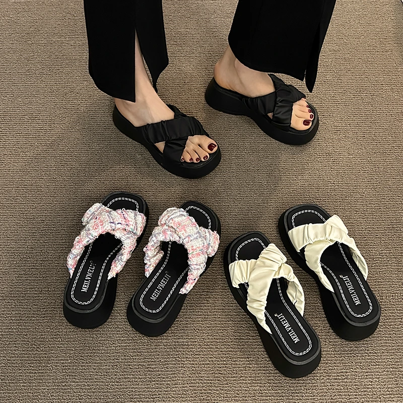 

House Slippers Platform Shoes Slipers Women Low On A Wedge Luxury Slides Soft 2023 Flat Designer Casual Fashion Rome Basic New