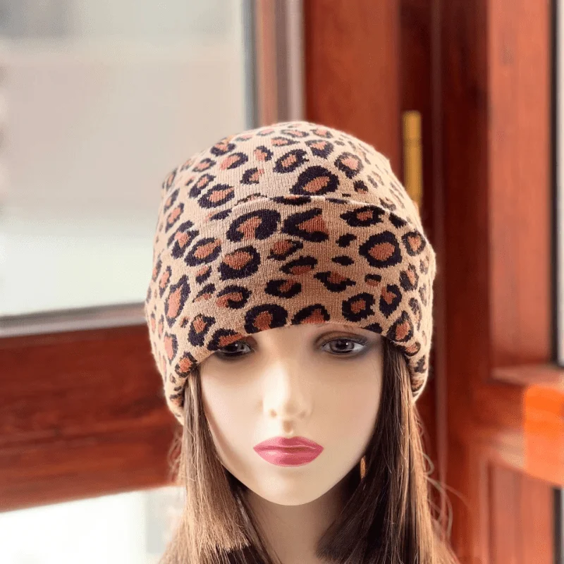 Leopard Print Knitted Beanie Hat Women Winter Warm Soft Stretch Cuffed Skull Cap Vintage Animal Pattern Daily Streetwear Beanies