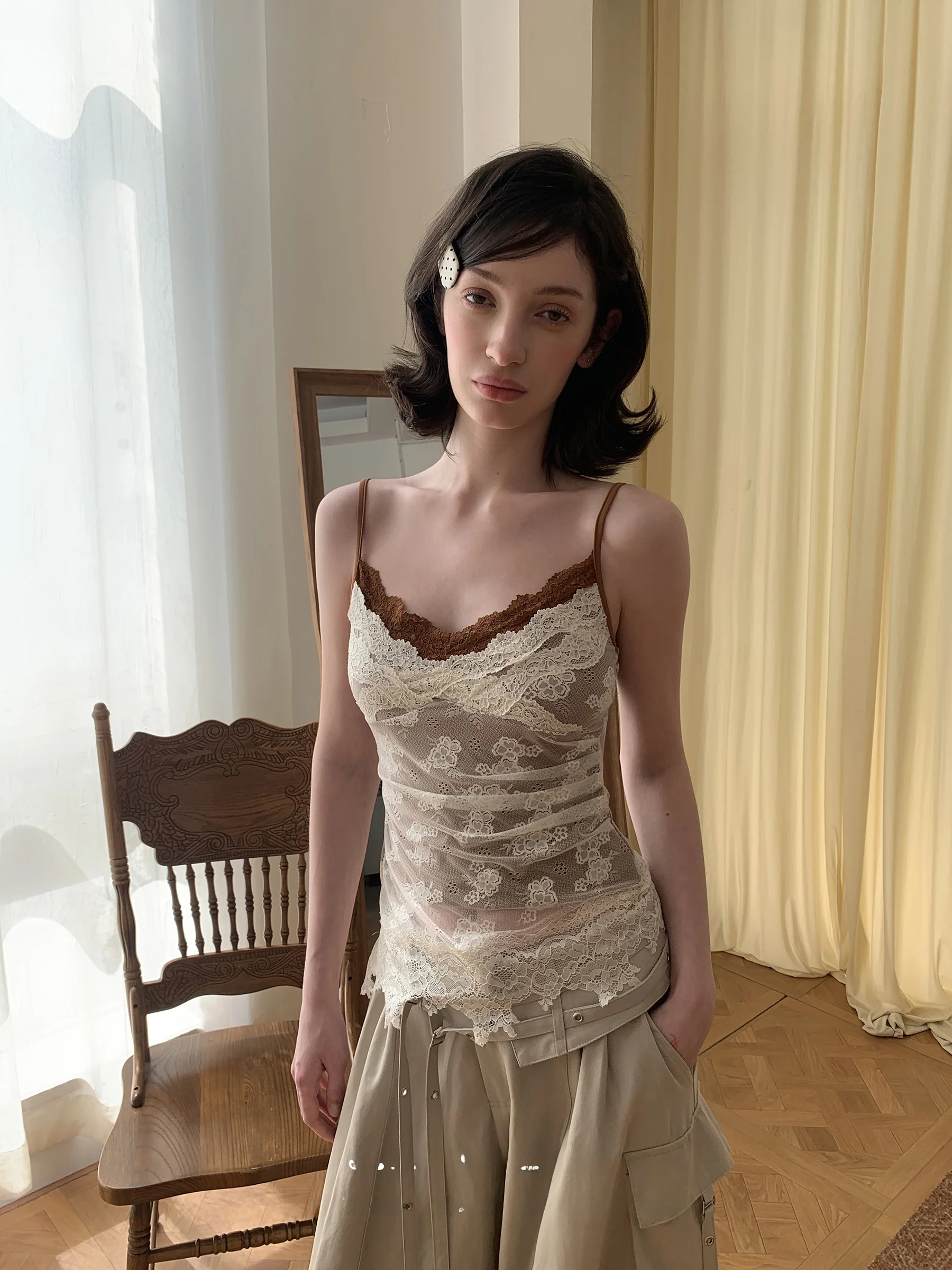 JDE Lace Trim Asymmetrical Sleeveless Vest Women's Inner Wear Contrast Color Tank Top Summer Outerwear Casual Fashion