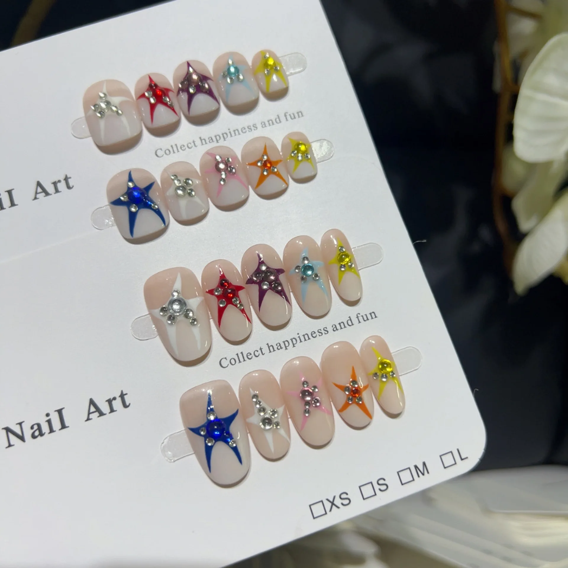 10 Stück handgemachte kurze Nägel zum Aufdrücken, Milchweiß, Farbverlauf, Strass, Stern-Design, falscher Nagel, tragbar, Y2K-Nagel für Mädchen und Frauen