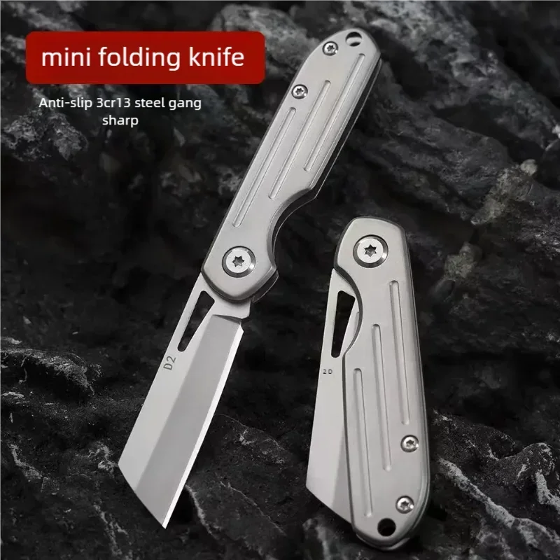 Outdoor Keychain Pocket Knife para Homens Camping Tactical Folding Blade Edc Caça e Pesca Ferramentas Manuais de Sobrevivência Aço Inoxidável