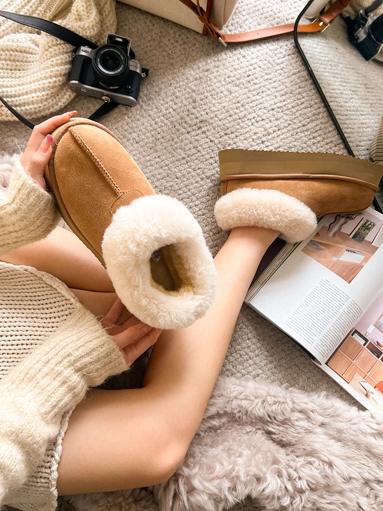 

Double Slimming Sheepskin Fur Slip-On Thick Bottom Warm Lazy Fleece Lined Boot Women's Snow Boots Fashionable Casual Short Tu...