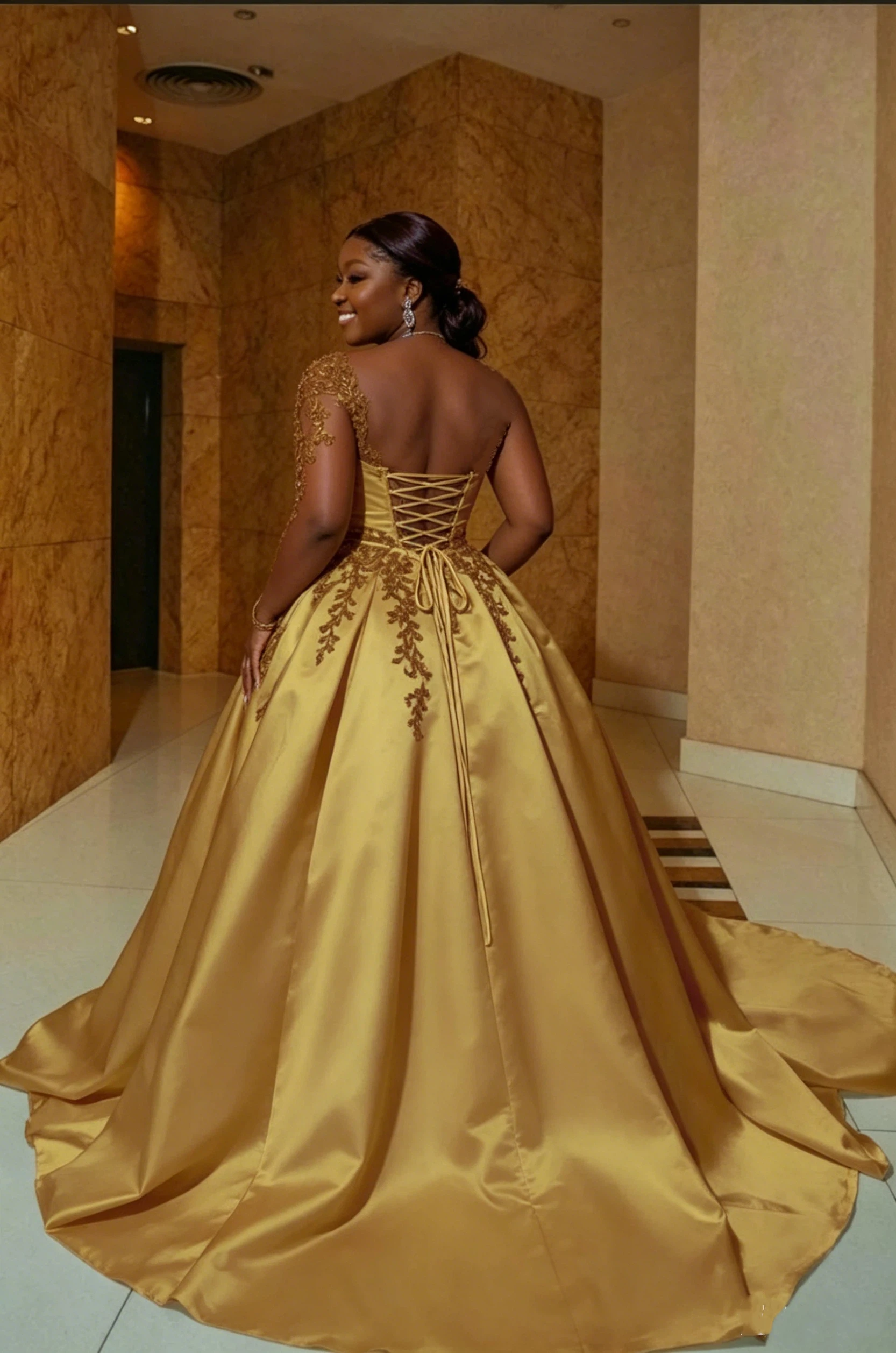Mermaid Prom Dresses Rhinestone Lace Applique Multi Layer Ruffle Tulle African Aso Ebi Wedding Guest Evening Dress Customized