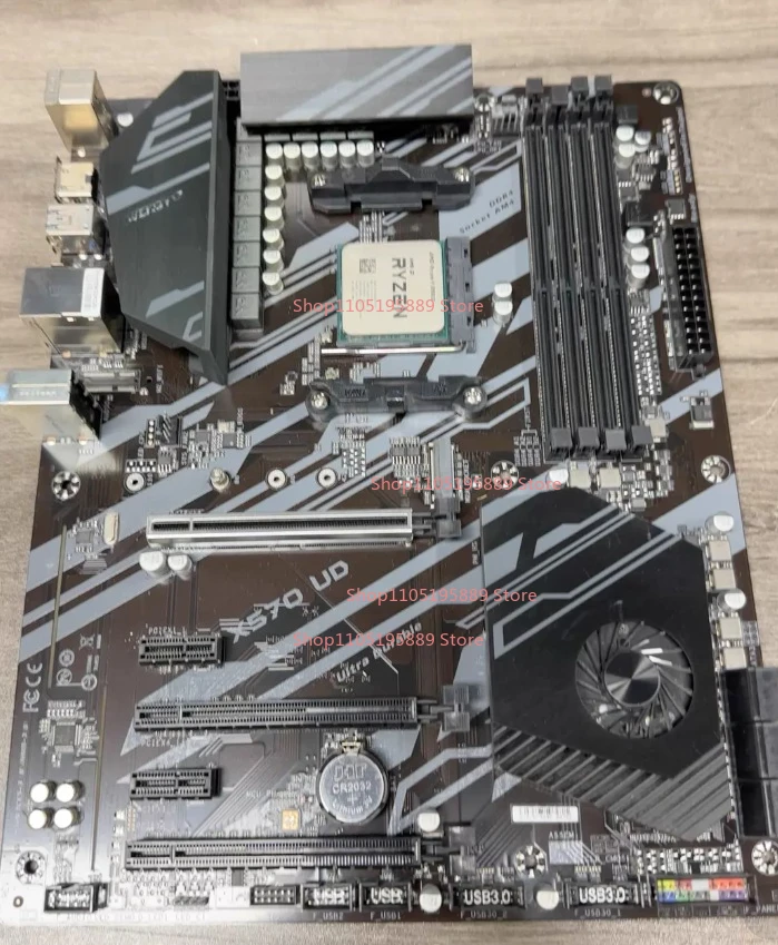 

Для материнской платы Gigabyte X570 UD, полный набор интерфейсов, поддержка памяти DDR4