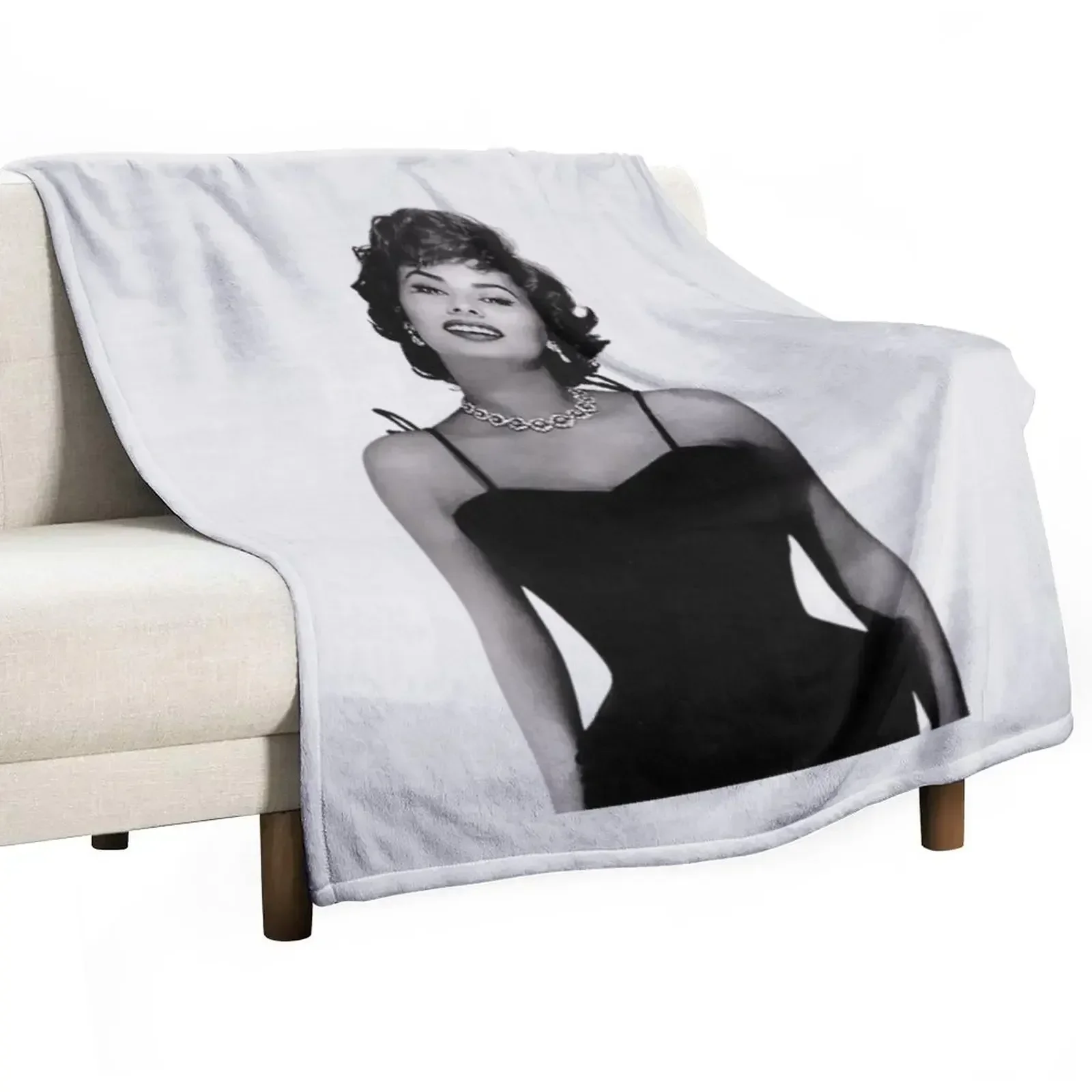 

Sophia Loren, 1950s. Throw Blanket Plush Decoratives Beautifuls Blankets