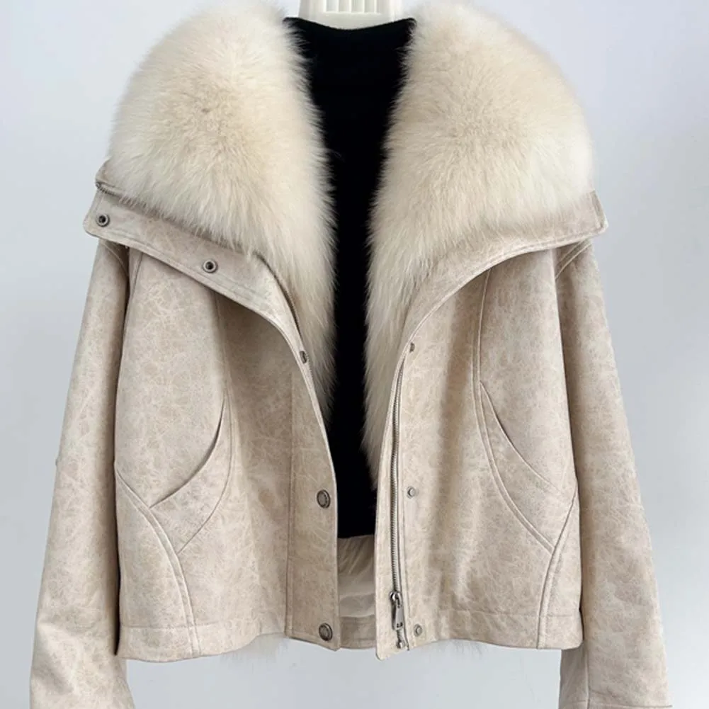 Herbst und Winter Neue Damen-Gänsedaunenjacke aus Kunstleder für Damen. Modische Jacke mit kurzem Fuchspelzkragen