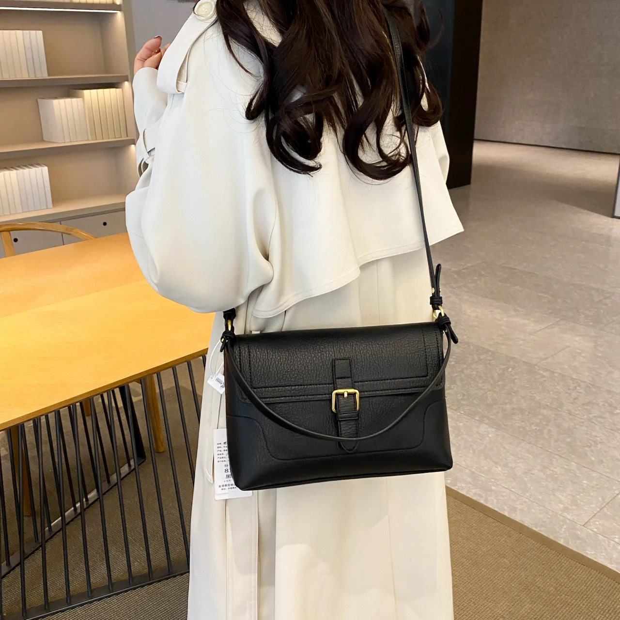 

​​Oversized Commuter Crossbody Women Featherlight Crinkle Tote Gym Office Transition Vegan Leather Multi Pocket​​
