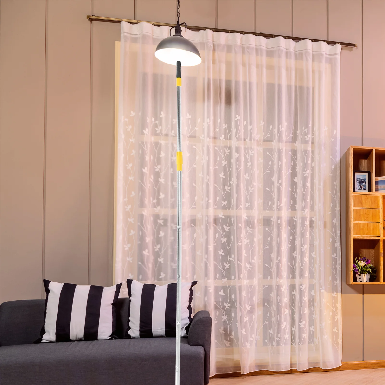 

Light Bulb Changer Pole Telescopic Easy Removal Portable for High Ceiling Light Bulb Changer for High Ceilings