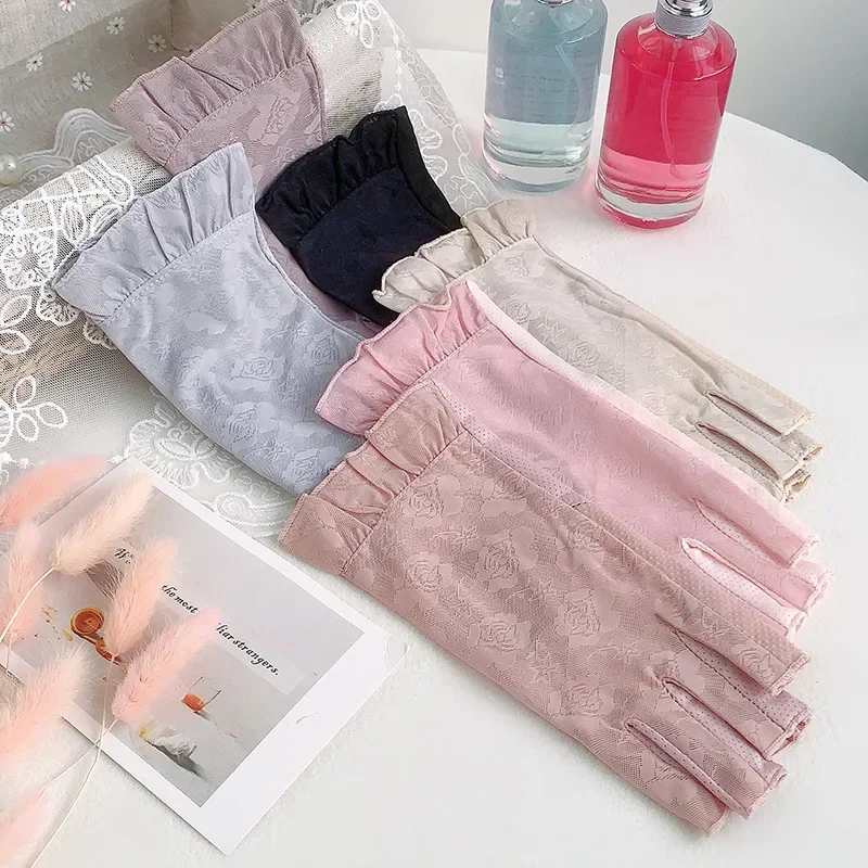 女性の薄い弾性レース運転日焼け防止ノンスリップ通気性爪強化オープンフィンガーアイスシルク指なし手袋