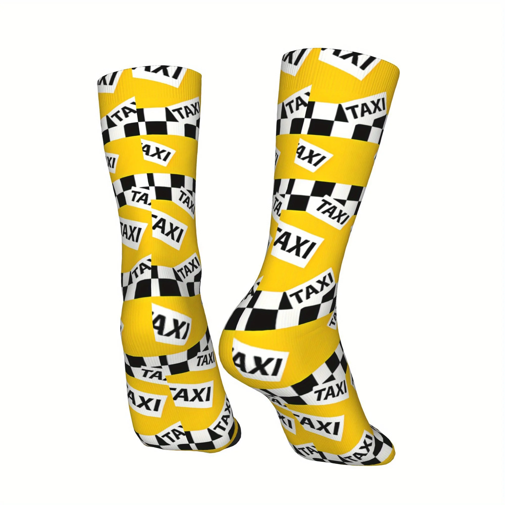 تتميز جوارب البوليستر الرجالية بطبعة من سيارات الأجرة الصفراء في نيويورك.