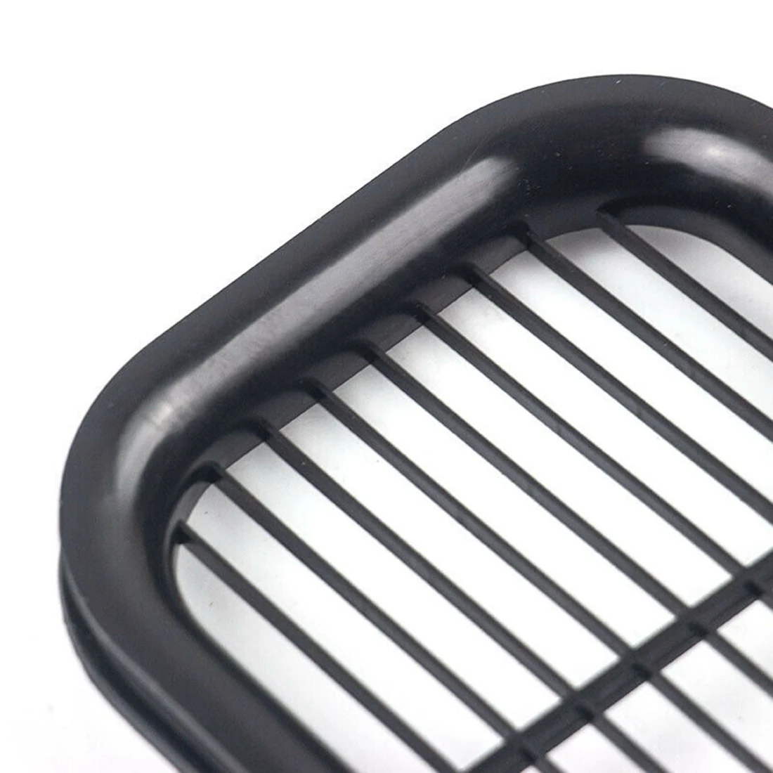 

M93K-Air Intake Hose Debris Screen Grille 13717643298 For BMW- 5 6 7 Series G11 G12 G30 Car Accessories Black