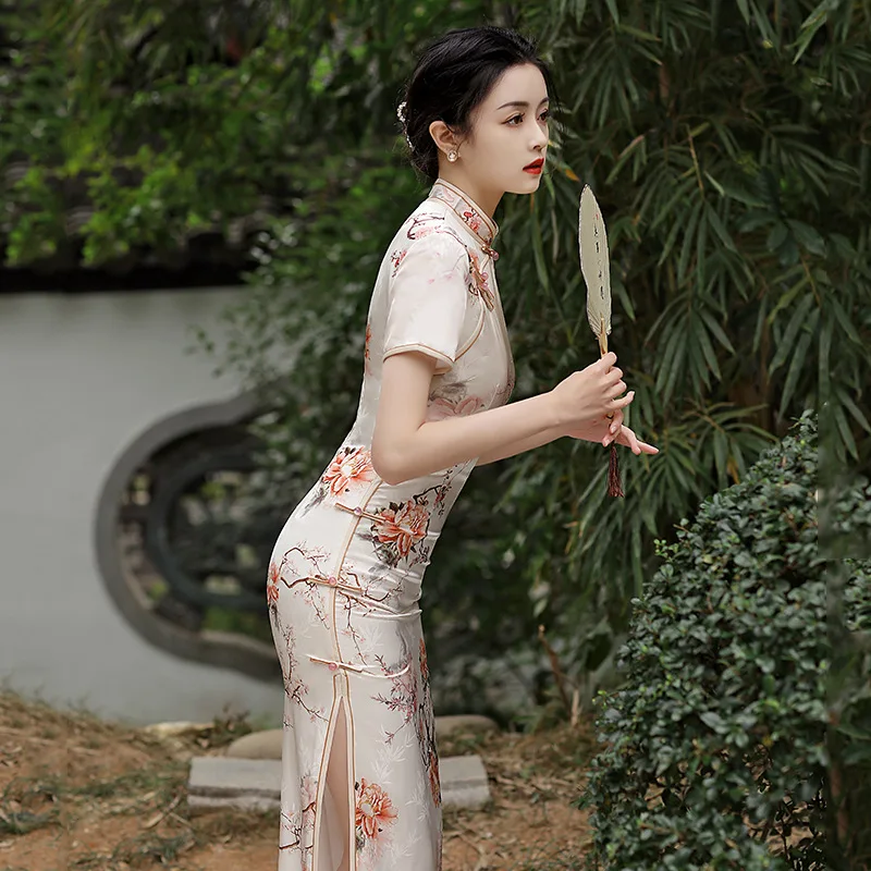 2022 Baru Musim Panas Lengan Pendek Wanita Qipao Gaun Pesta Tradisional Cina Wanita Cetak Baru Elegan Cheongsam