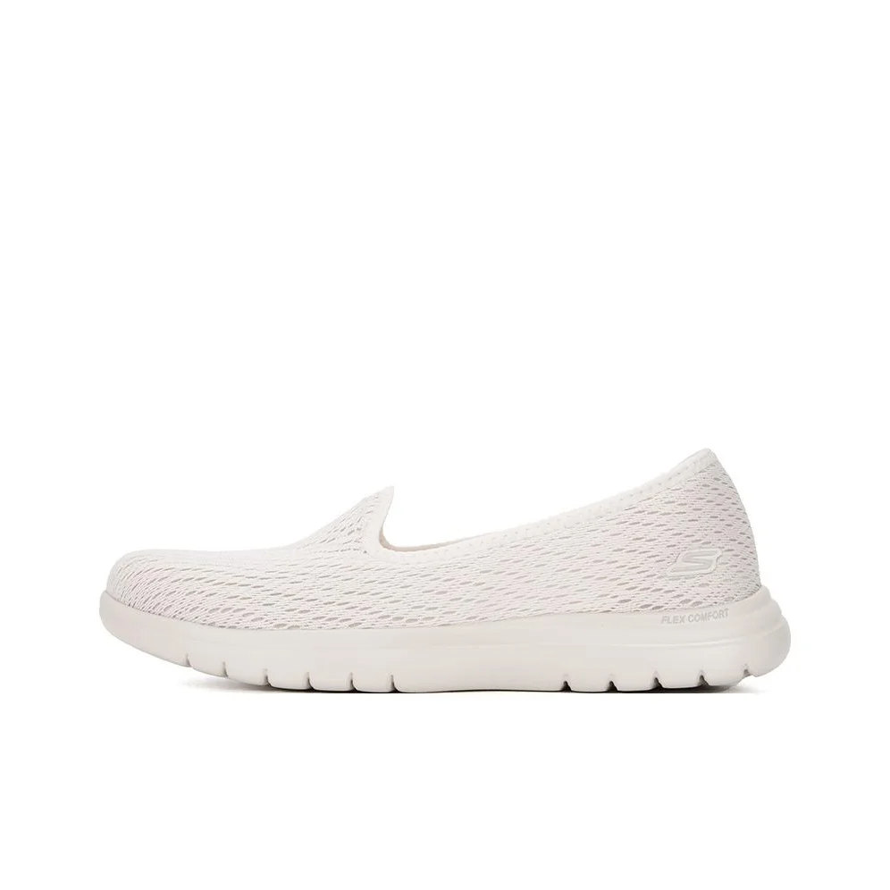 Skechers On The GO Flex Casual Shoes Women's Low Top White 136505-NAT