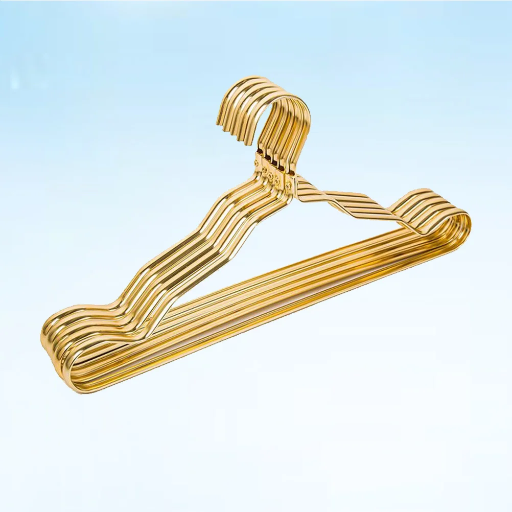 

5Pcs Alloy Hanger Bright Color Non-Slip Clothing Hanger for Indoor Outdoor Use Wrinkle Free Garment Storage Elegant Look