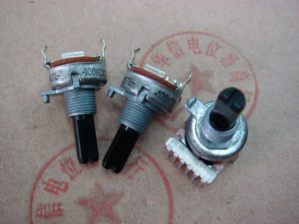 

Marantz amplifier Korea original 161 double potentiometer 100KCX2 with the midpoint of the vertical handle 20MMF C100K--10PCS/L