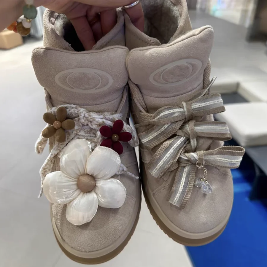 Beautiful DIY Shoelaces Flocking Flower Shoe Lace Buckles Cream Puffs Shoes Flower For Sports Casual Sneakers Shoes Snow Boots