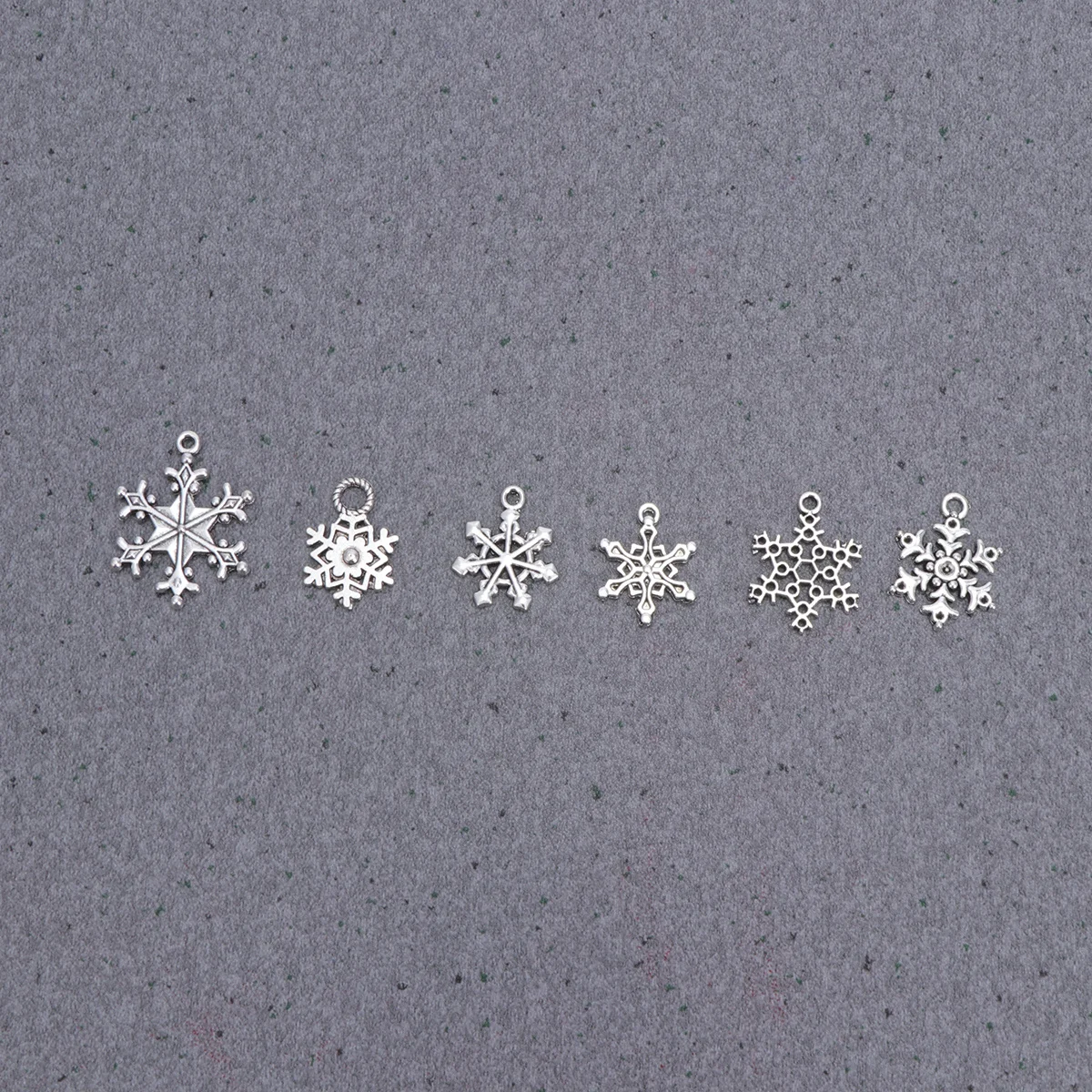 

50Pcs Alloy Pendant Charms Christmas Theme DIY Jewelry Making Accessories Necklace Bracelet Scrapbooking Keychain