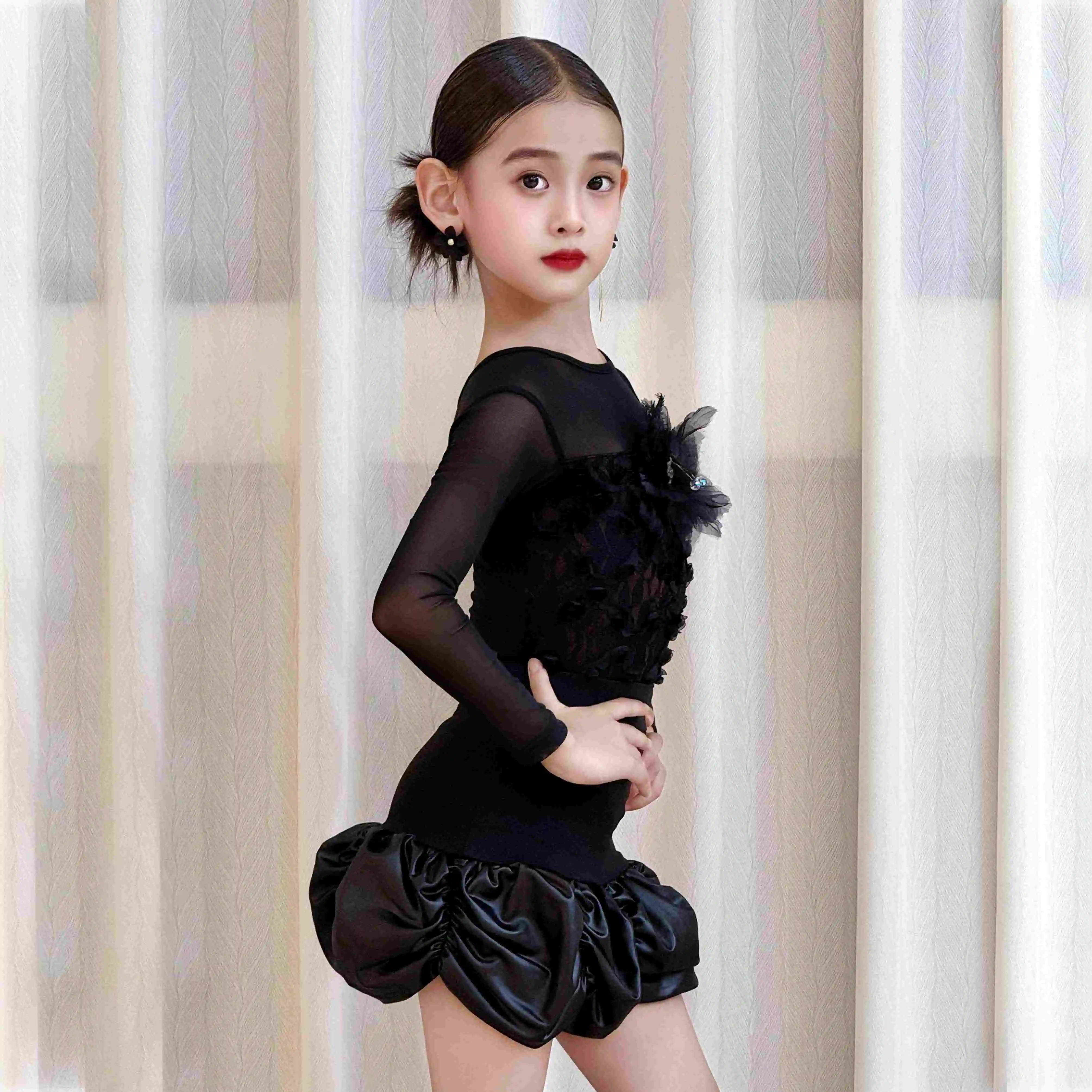 Ropa de actuación de baile latino para niñas, vestido de encaje de manga larga, vestido de competición de baile Cha Rumba para niños, conjunto dividido